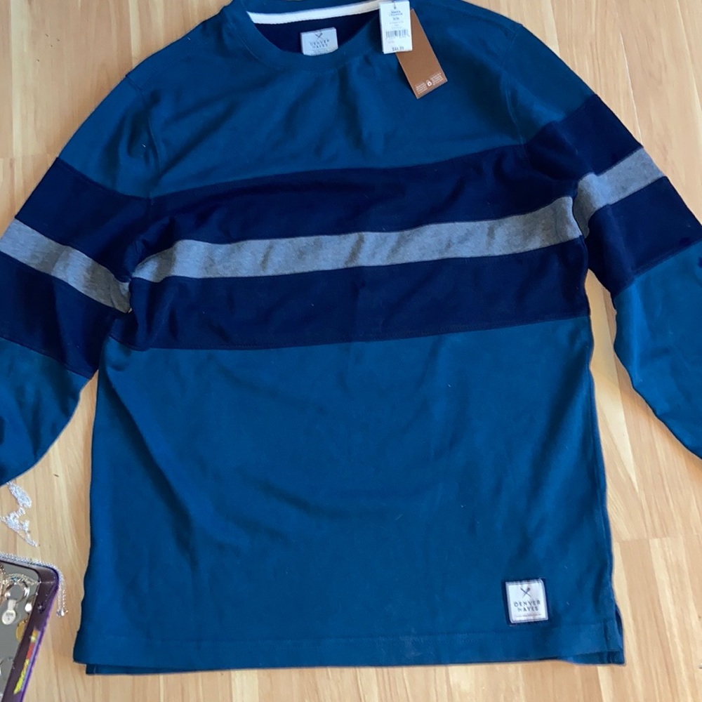 New mens sweater - Picture 2 of 3